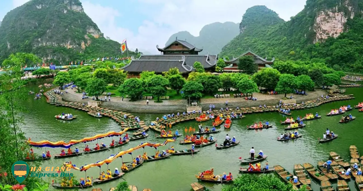 Boat ride through limestone karsts in Trang An, Ninh Binh, Vietnam